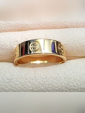 💛18k Gold Love Band Ring with Screw Motif
